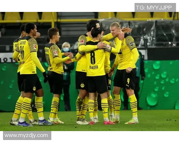 多特黄头发足球明星的风采与成就探索 多特黄头发足球明星的风采与成就探索