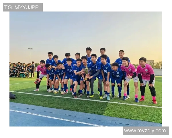 如何与足球明星合影留念的详细教程视频分享 如何与足球明星合影留念的详细教程视频分享